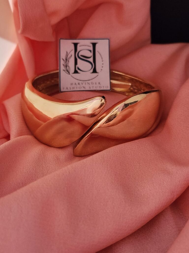 Anti Tarnish Metal Bangle adjustable