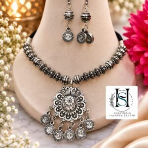 HFS Mudra Oxidized Choker Set
